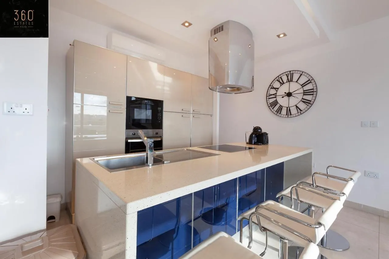 Penthouse With Bbq Kitchen Island & Massive Living Room By 360 Estates San Ġiljan Appartement