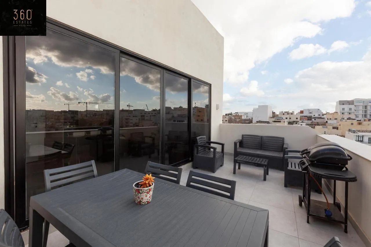 Appartement Penthouse With Bbq Kitchen Island & Massive Living Room By 360 Estates San Ġiljan