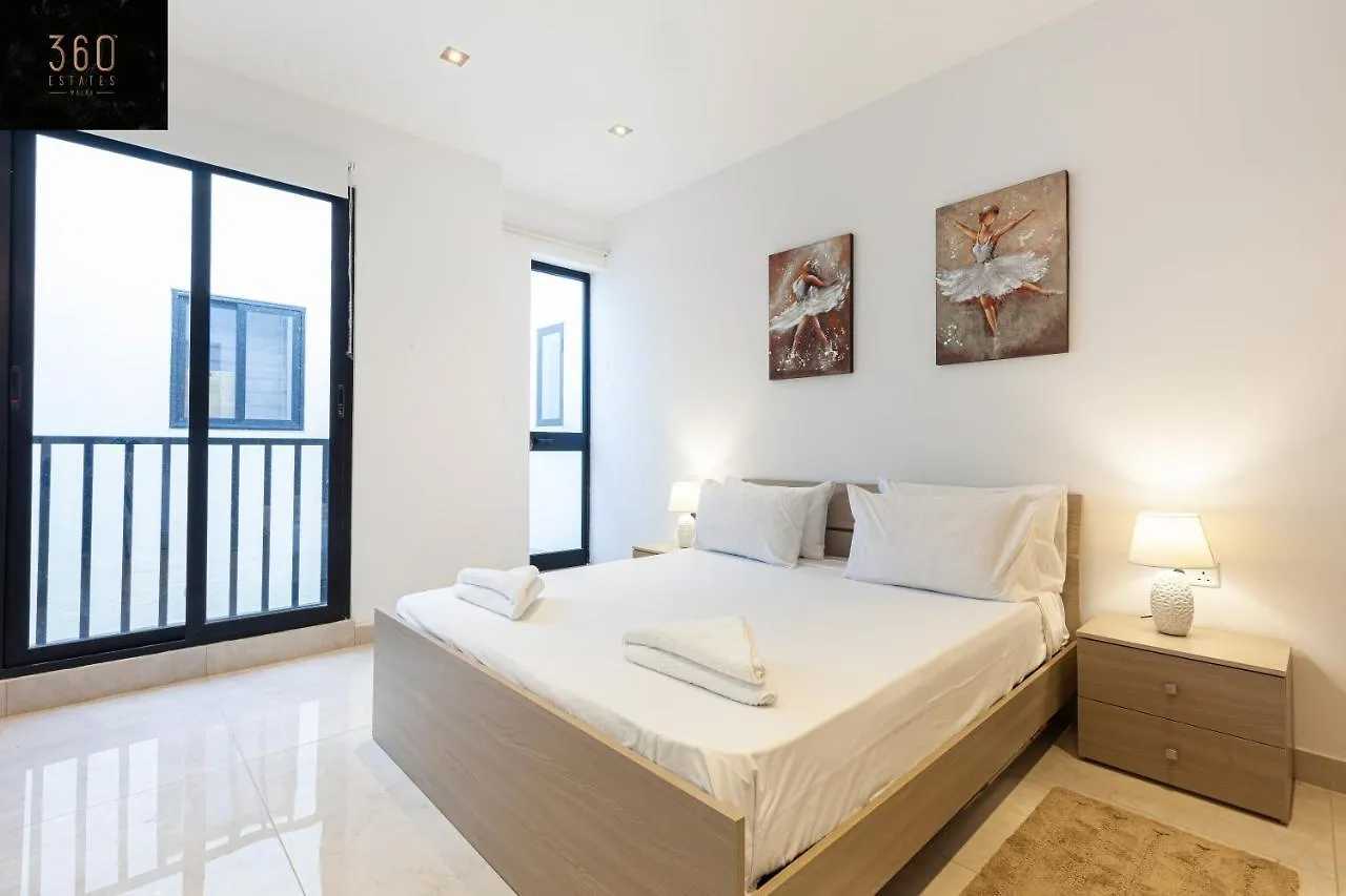 Penthouse With Bbq Kitchen Island & Massive Living Room By 360 Estates San Ġiljan