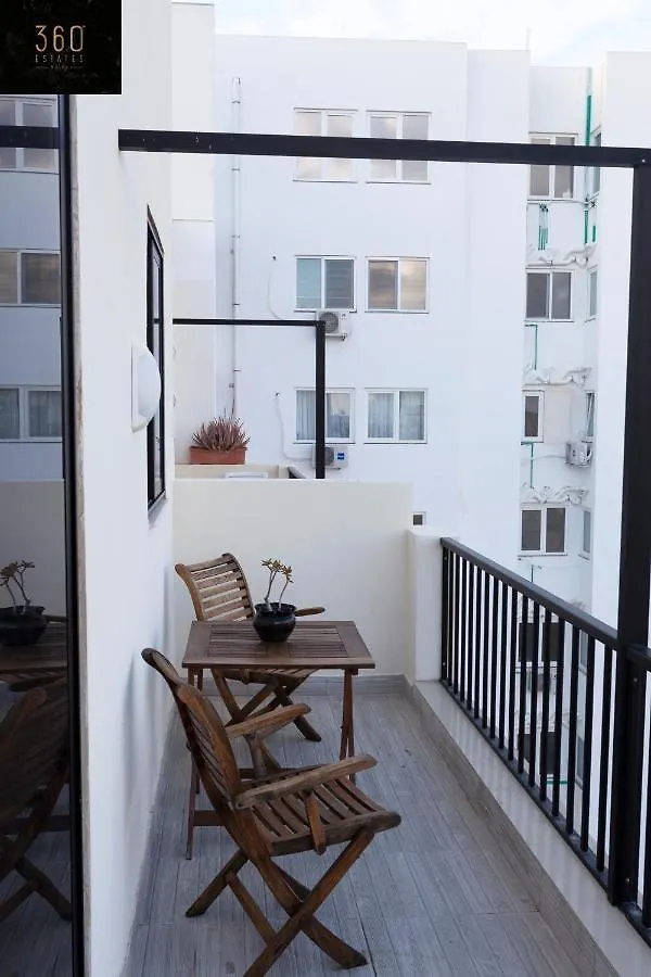Appartement Penthouse With Bbq Kitchen Island & Massive Living Room By 360 Estates San Ġiljan